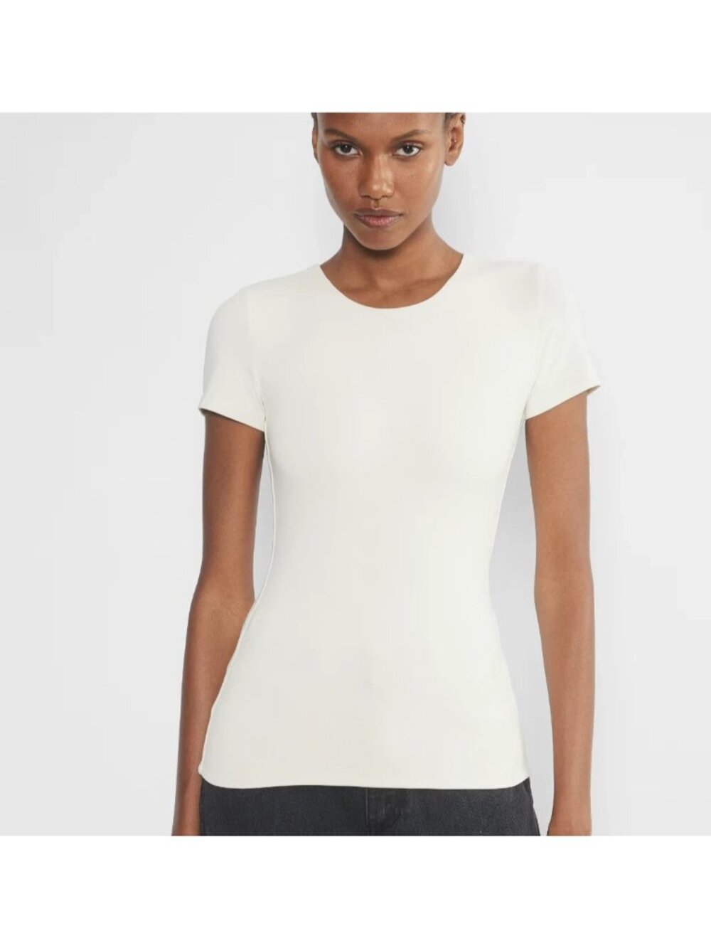 Aritzia Contour Fitted Scoop Neck Top Snow White Minimalist Size Medium EUC